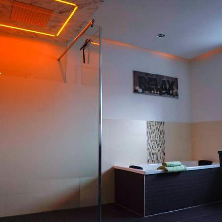 Ht Appartement Nr 2 Greppin Bagian luar foto