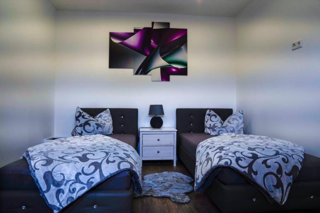 Ht Appartement Nr 2 Greppin Bagian luar foto