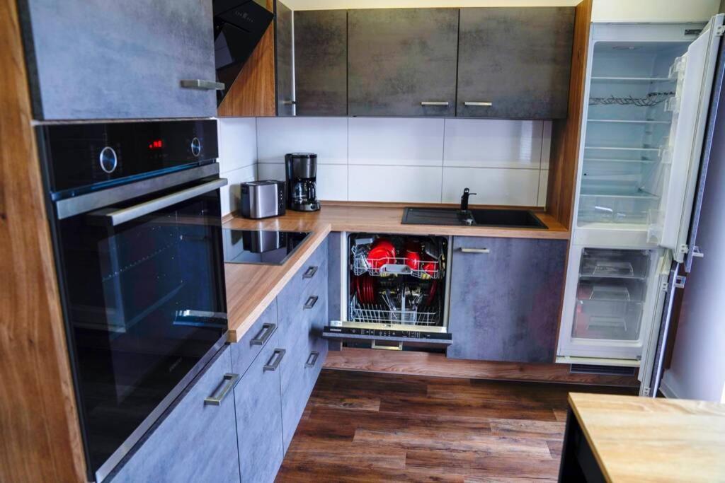 Ht Appartement Nr 2 Greppin Bagian luar foto